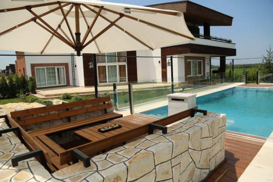 طراحی معمارانه با نگاه به بستر طبیعی